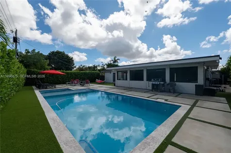 4901 SW 101st Avenue Miami FL 33165