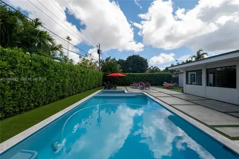4901 SW 101st Avenue Miami FL 33165