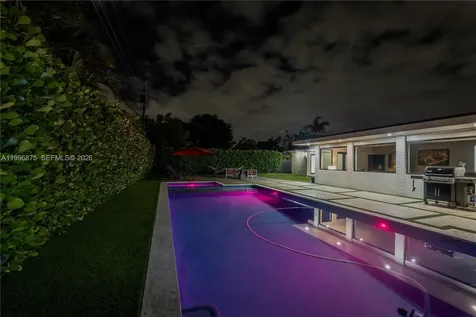 4901 SW 101st Avenue Miami FL 33165