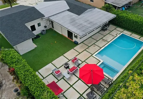 4901 SW 101st Avenue Miami FL 33165