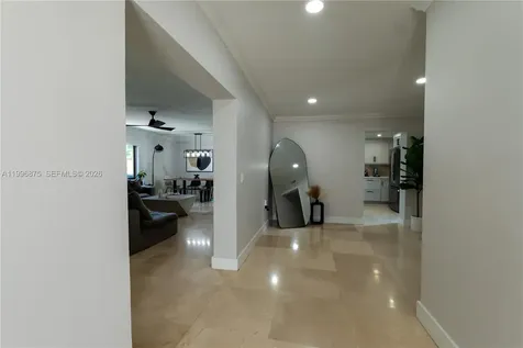 4901 SW 101st Avenue Miami FL 33165
