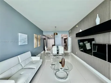 7928 East Drive North Bay Village FL 33141