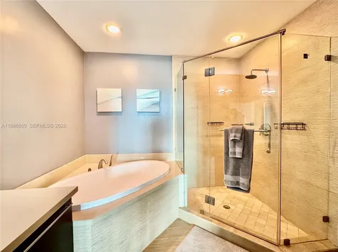 7928 East Drive North Bay Village FL 33141