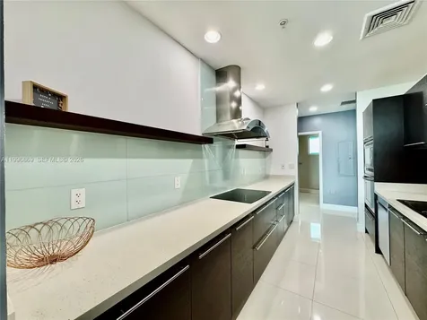 7928 East Drive North Bay Village FL 33141