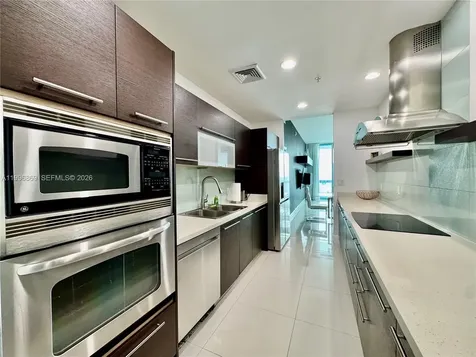 7928 East Drive North Bay Village FL 33141