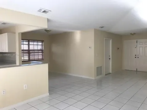 19712 NW 82nd Place Hialeah FL 33015