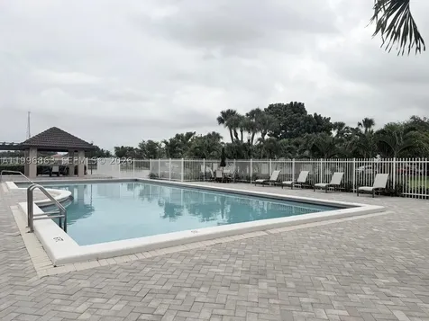 19712 NW 82nd Place Hialeah FL 33015