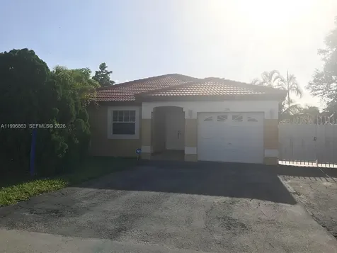 19712 NW 82nd Place Hialeah FL 33015