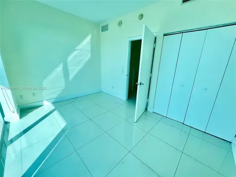 60 SW 13th Street Miami FL 33130