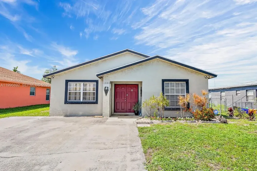 1303 W 6th Street Riviera Beach FL 33404