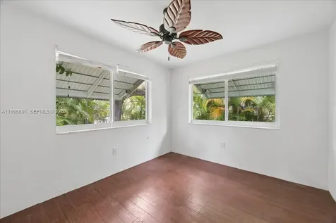 3490 William Avenue Miami FL 33133