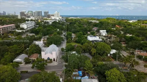 3490 William Avenue Miami FL 33133