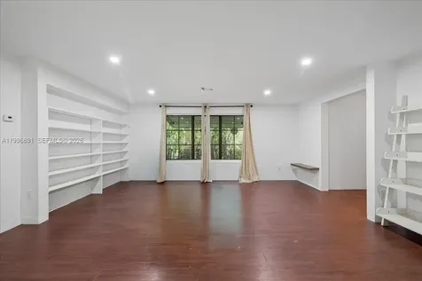 3490 William Avenue Miami FL 33133
