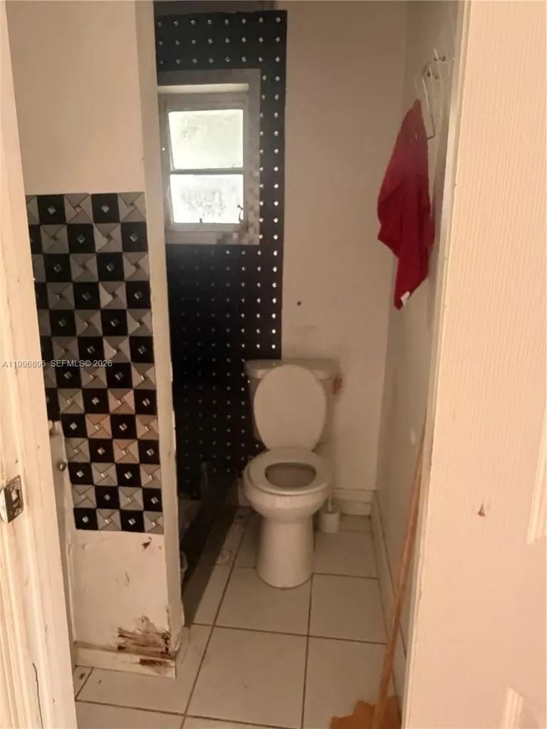 634 SW 10th Avenue Miami FL 33130