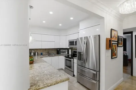 6133 SW 44th Terrace Miami FL 33155