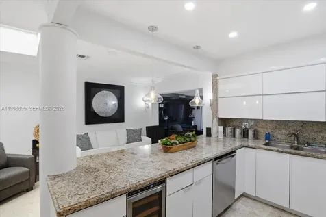 6133 SW 44th Terrace Miami FL 33155