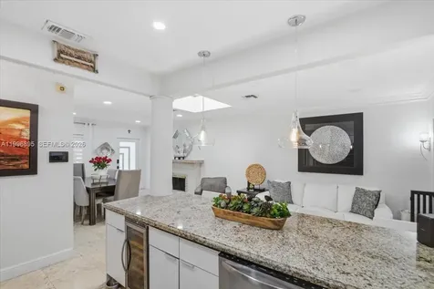 6133 SW 44th Terrace Miami FL 33155