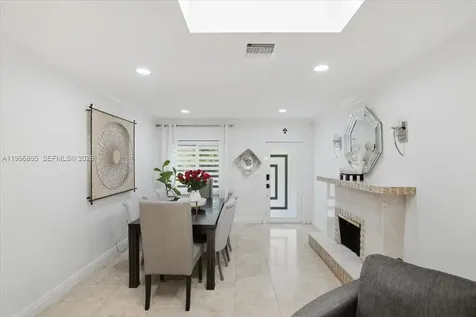6133 SW 44th Terrace Miami FL 33155