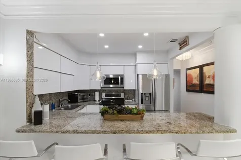 6133 SW 44th Terrace Miami FL 33155