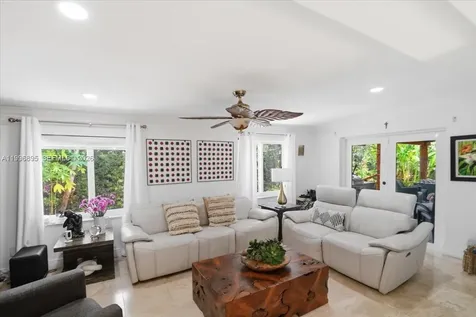 6133 SW 44th Terrace Miami FL 33155