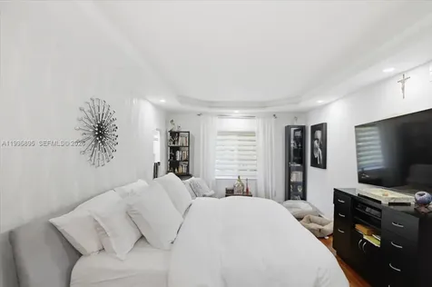 6133 SW 44th Terrace Miami FL 33155