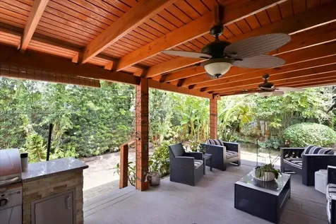 6133 SW 44th Terrace Miami FL 33155