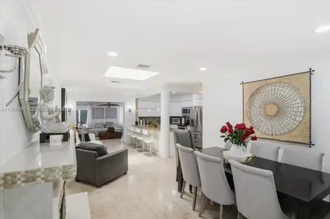 6133 SW 44th Terrace Miami FL 33155