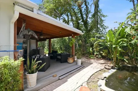 6133 SW 44th Terrace Miami FL 33155