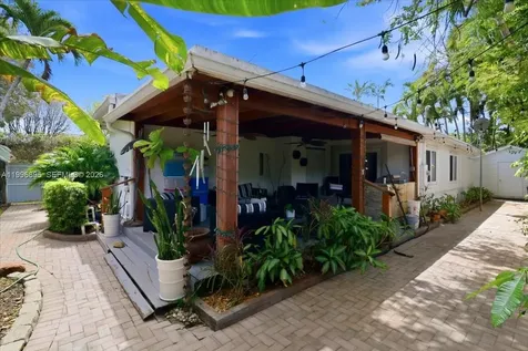 6133 SW 44th Terrace Miami FL 33155