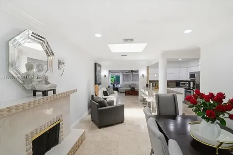 6133 SW 44th Terrace Miami FL 33155