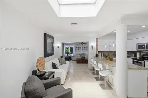 6133 SW 44th Terrace Miami FL 33155