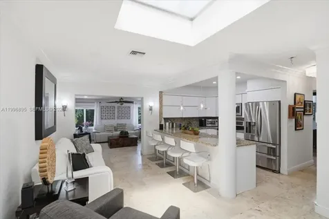 6133 SW 44th Terrace Miami FL 33155