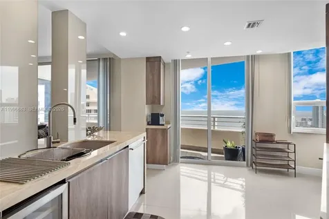 848 Brickell Key Drive Miami FL 33131