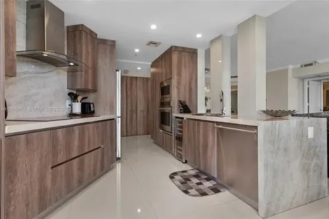 848 Brickell Key Drive Miami FL 33131