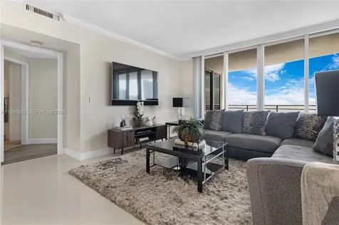 848 Brickell Key Drive Miami FL 33131