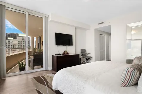 848 Brickell Key Drive Miami FL 33131