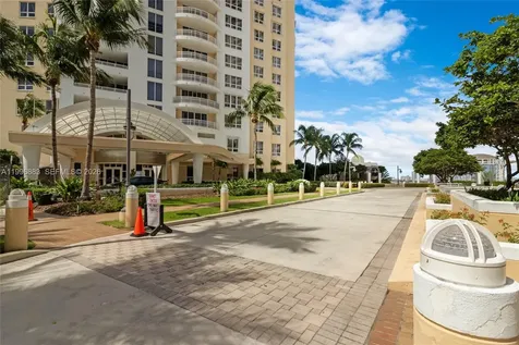 848 Brickell Key Drive Miami FL 33131