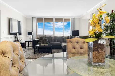 848 Brickell Key Drive Miami FL 33131