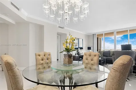 848 Brickell Key Drive Miami FL 33131