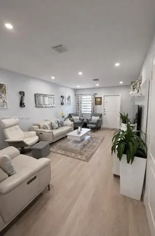 7663 W 36th Avenue Hialeah FL 33018