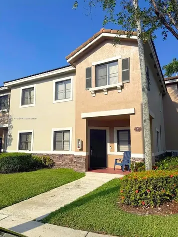 22711 SW 88th Place Cutler Bay FL 33190