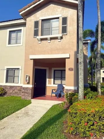 22711 SW 88th Place Cutler Bay FL 33190