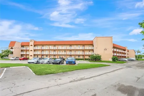 9041 Sunrise Lakes Boulevard Sunrise FL 33322
