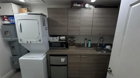 2614 SW 8th Street Miami FL 33135