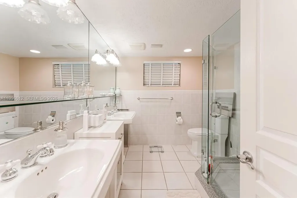3090 NE 48th Street Fort Lauderdale FL 33308
