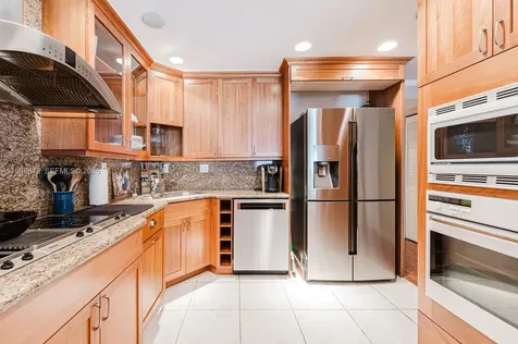 3090 NE 48th Street Fort Lauderdale FL 33308
