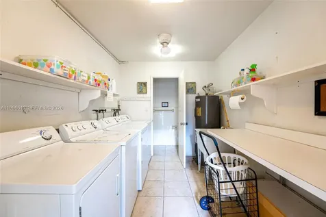3090 NE 48th Street Fort Lauderdale FL 33308