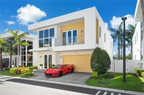 9830 NW 74th Terrace Doral FL 33178