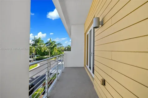9830 NW 74th Terrace Doral FL 33178