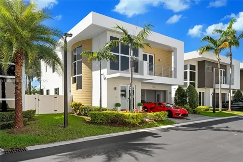 9830 NW 74th Terrace Doral FL 33178